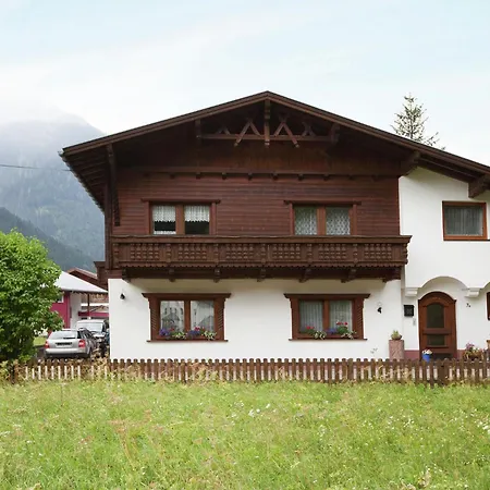 In Near St Anton Slopes Apartment *